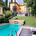 Ella In Luxury Feriehus Gardone Riviera
